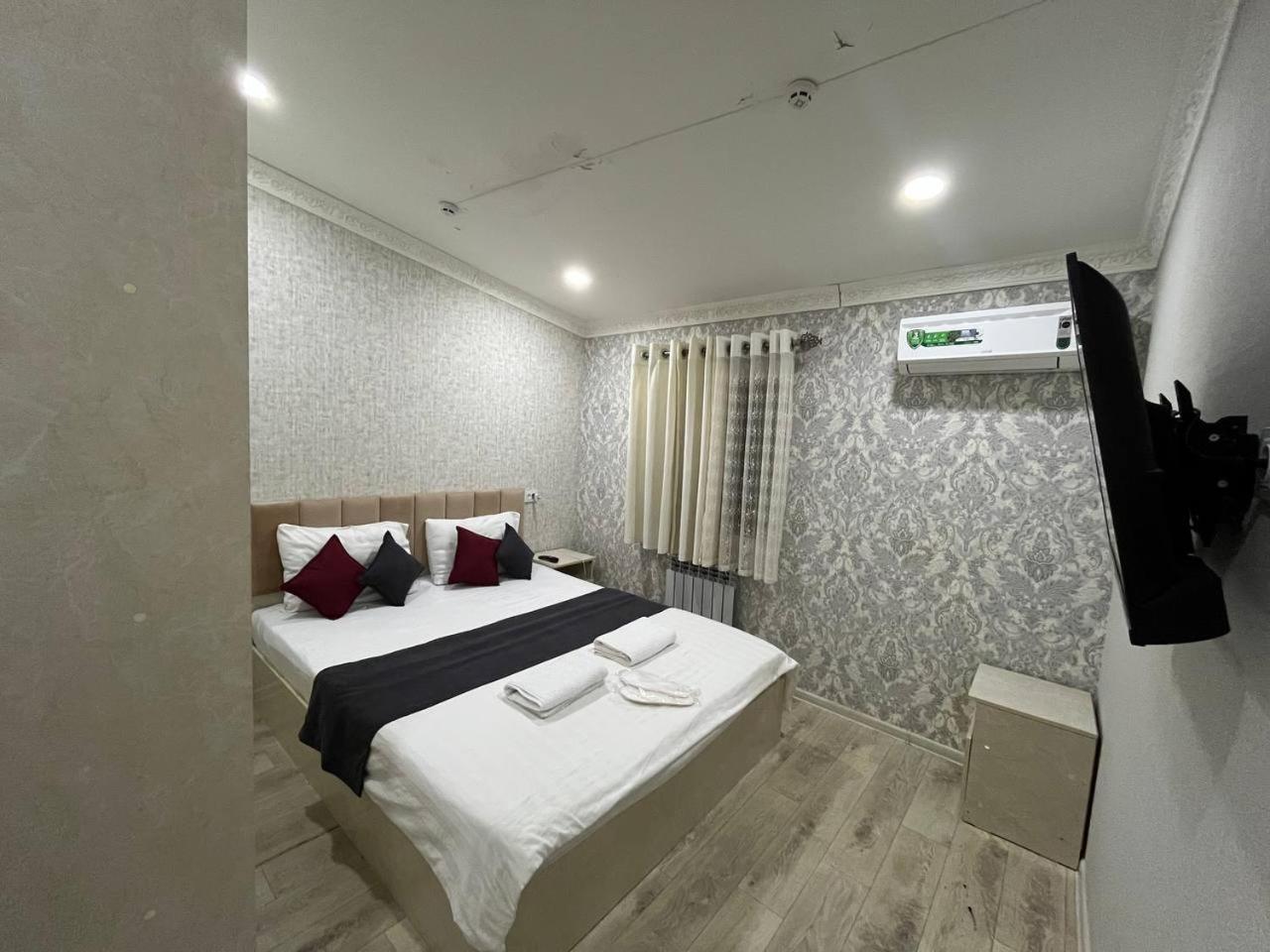 Fenix Hotel Tashkent Exterior photo