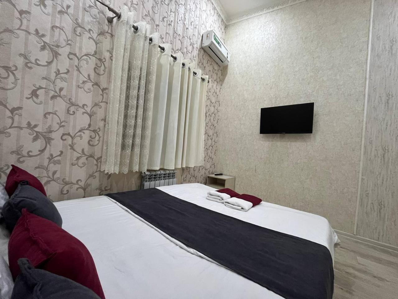 Fenix Hotel Tashkent Exterior photo
